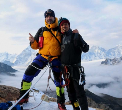 Lobuche East Peak Climbing